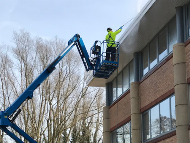 render cleaning manchester
