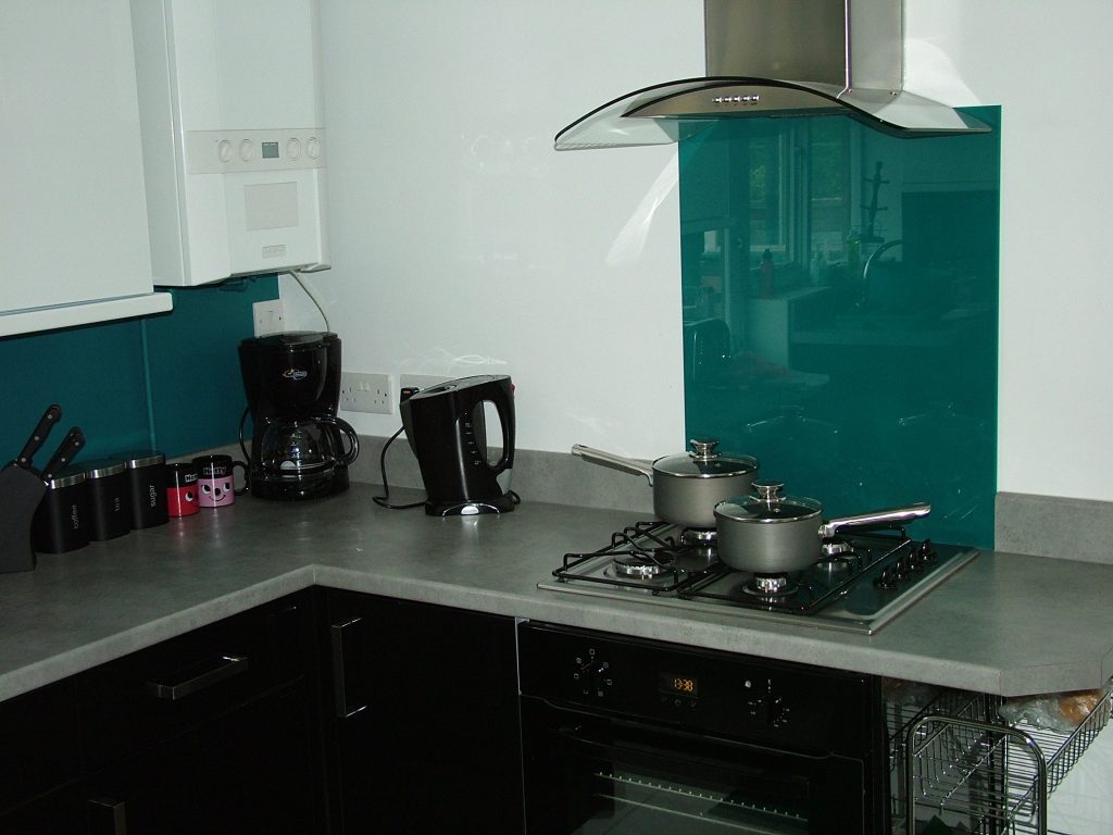 Clear Glass Splashbacks